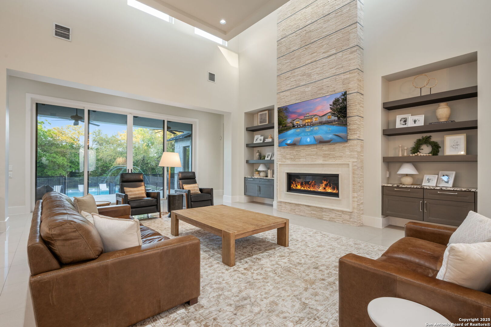 25026 Caliza Cove