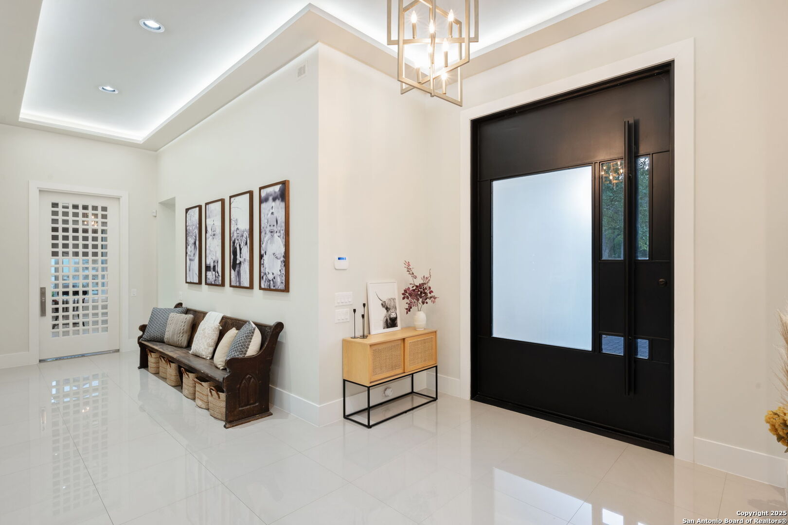 25026 Caliza Cove