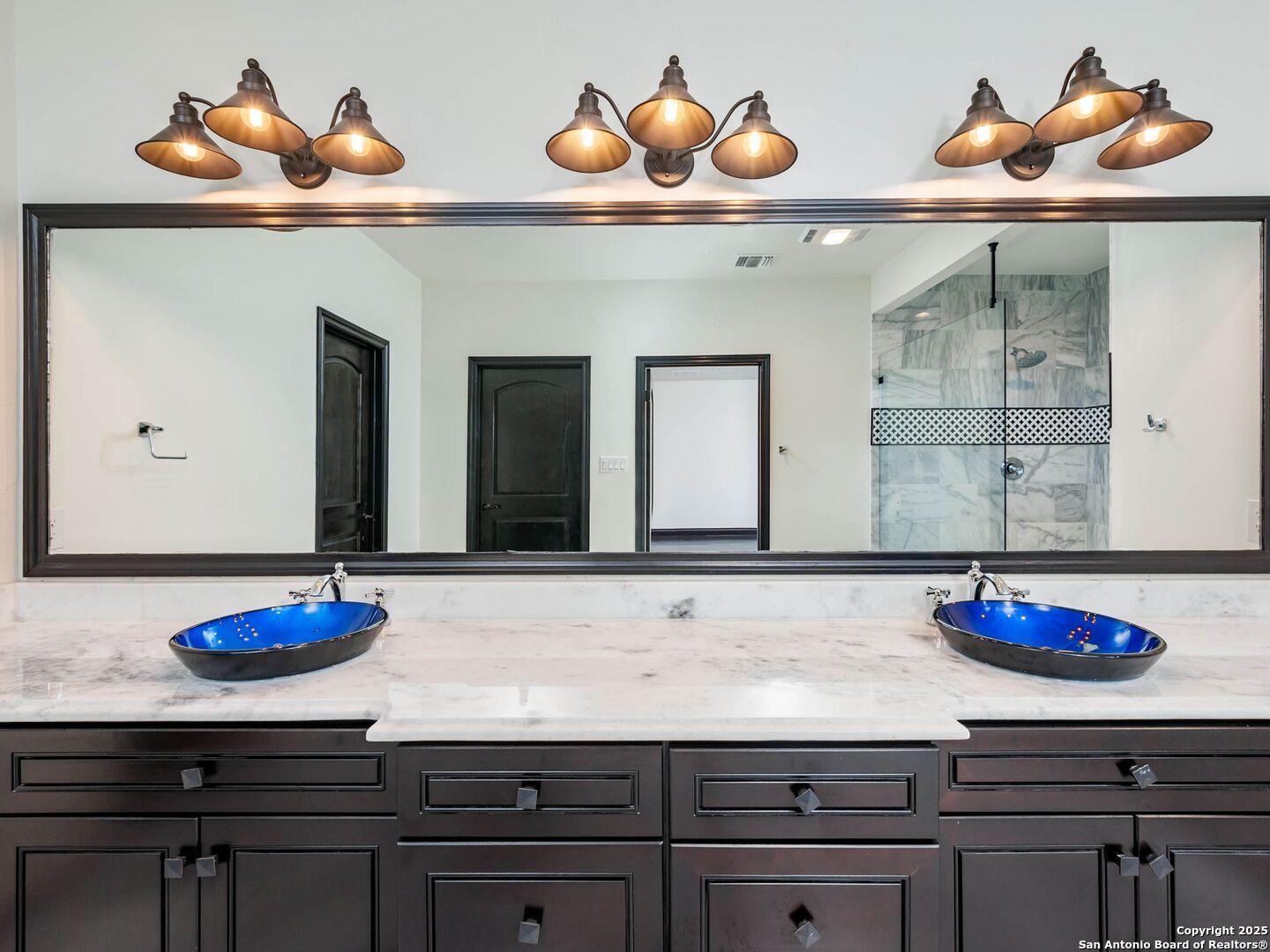 1402 Grey Flint Cove