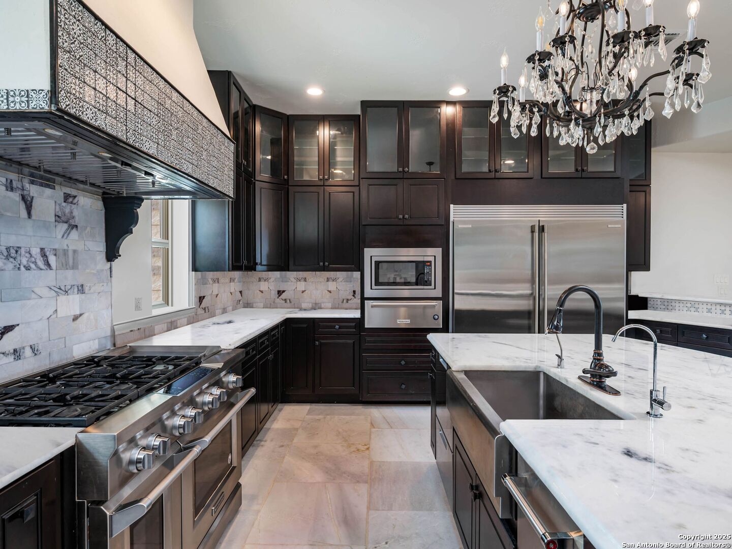 1402 Grey Flint Cove