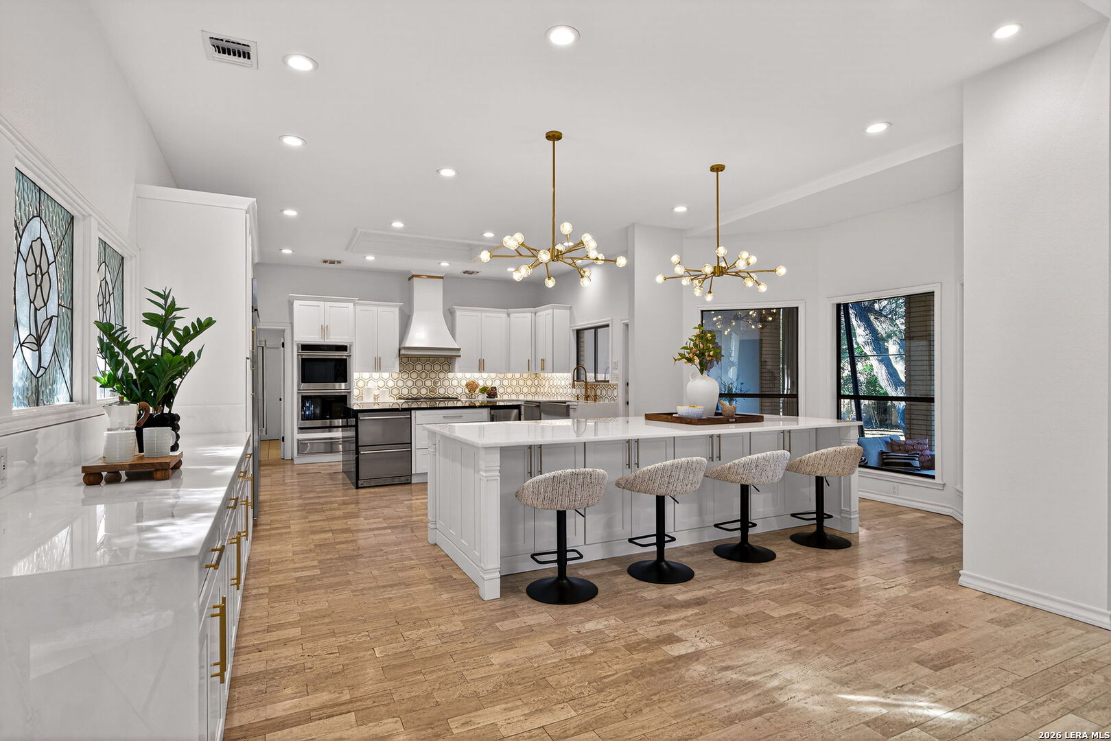 12514 Elm Manor