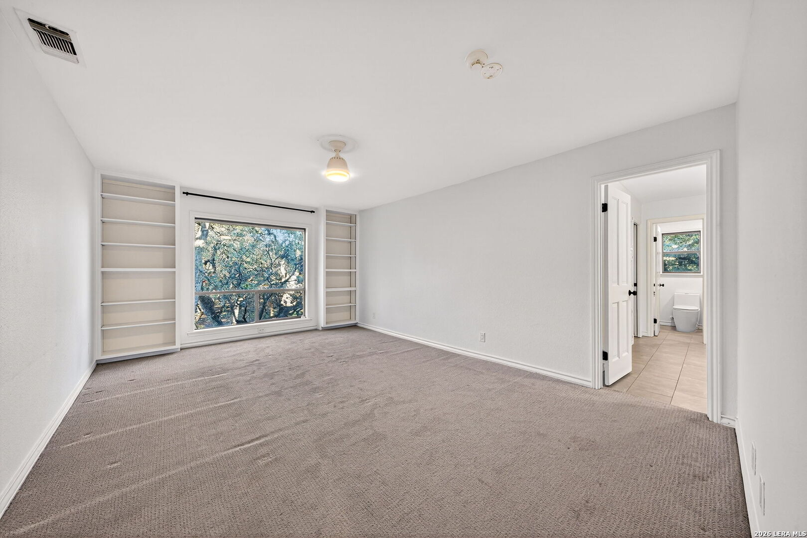 12514 Elm Manor