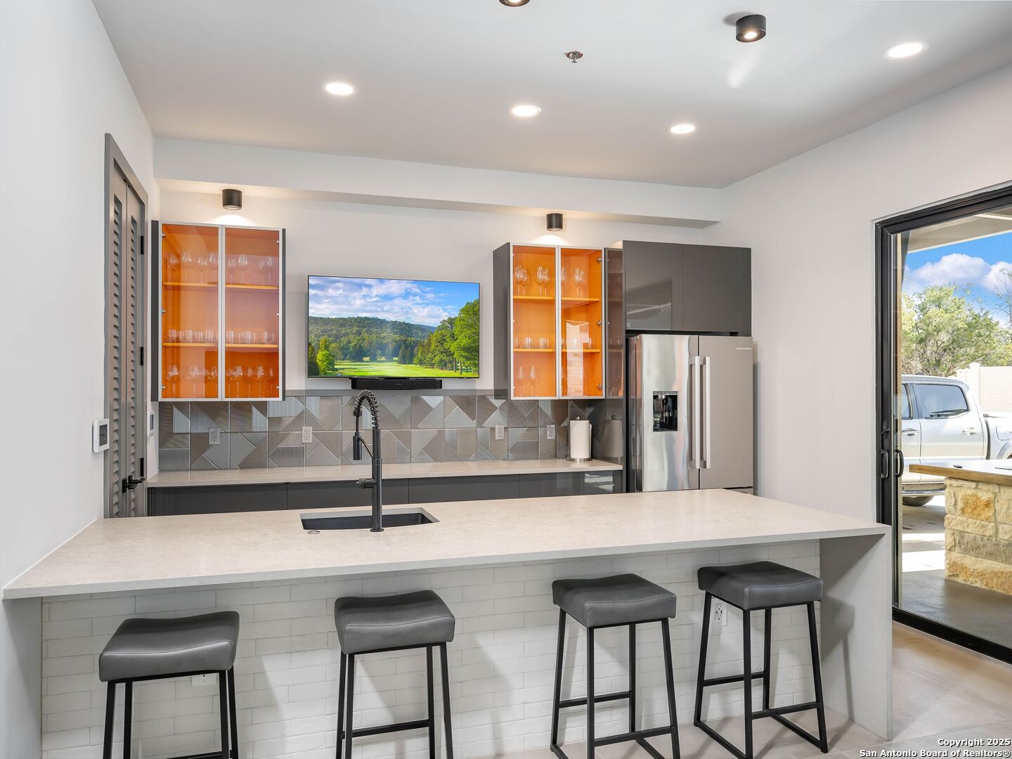 7231 Stonewall # 6108