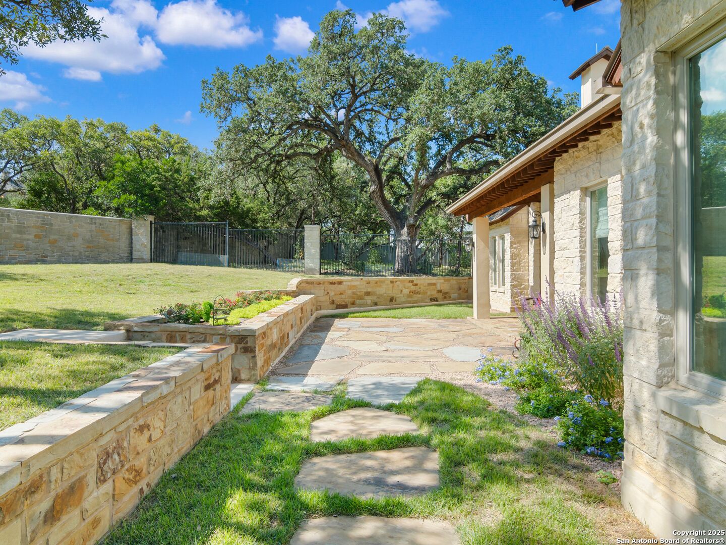 110 Manorbrook