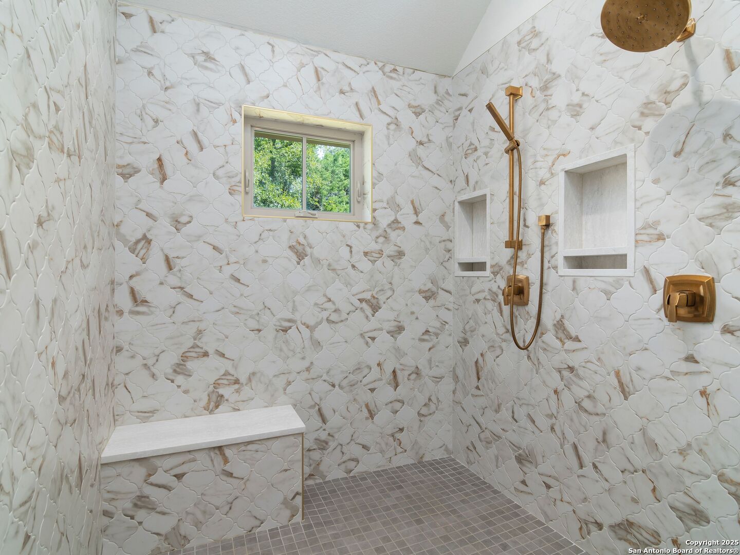 110 Manorbrook