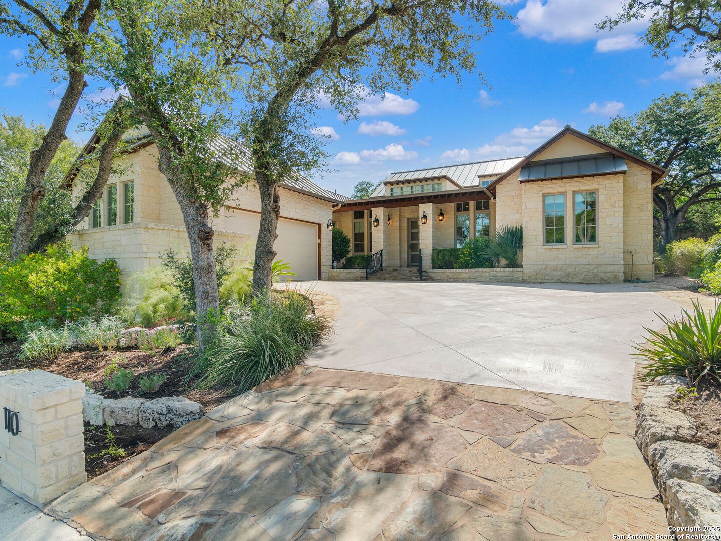 110 Manorbrook