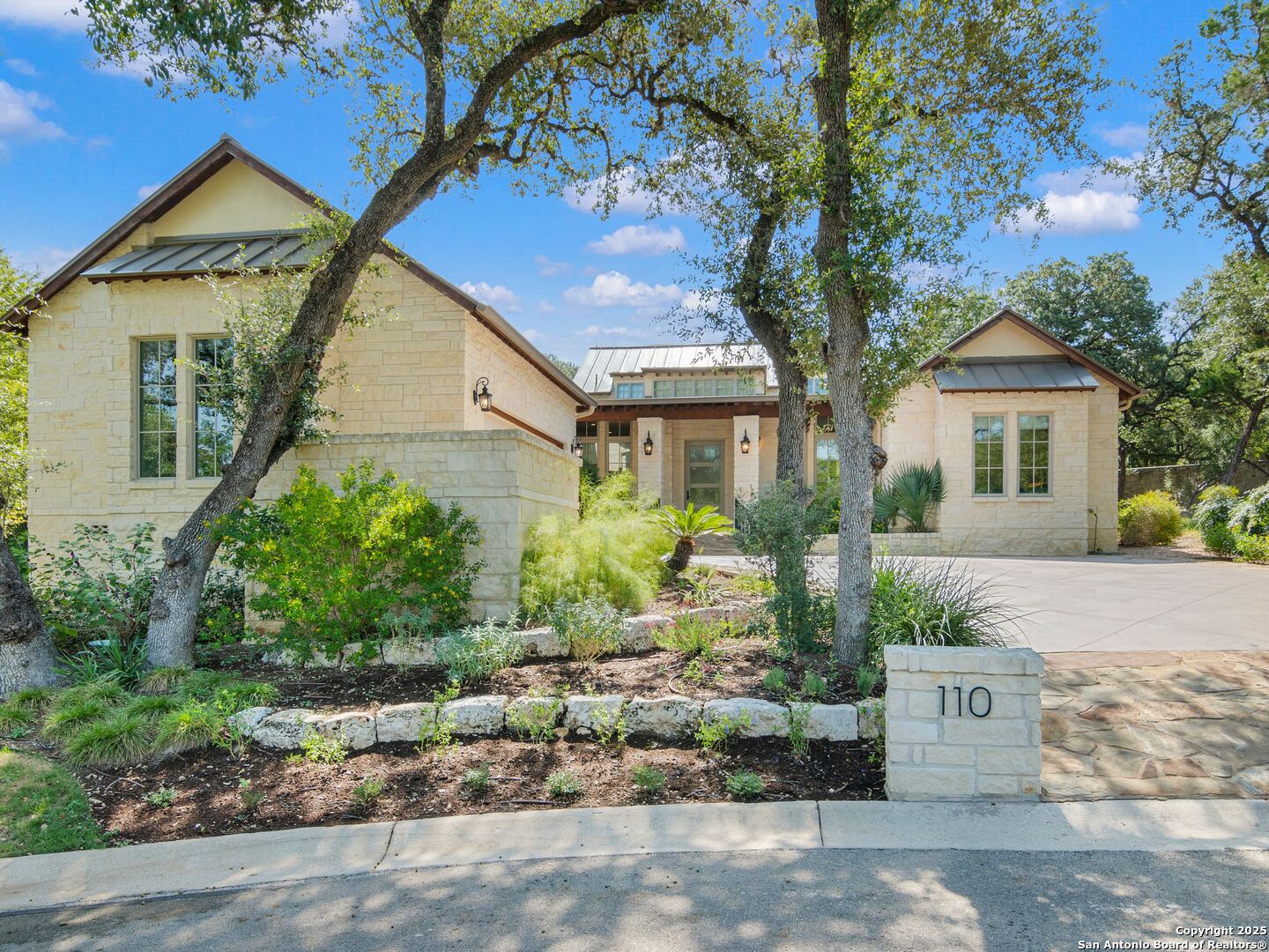 110 Manorbrook
