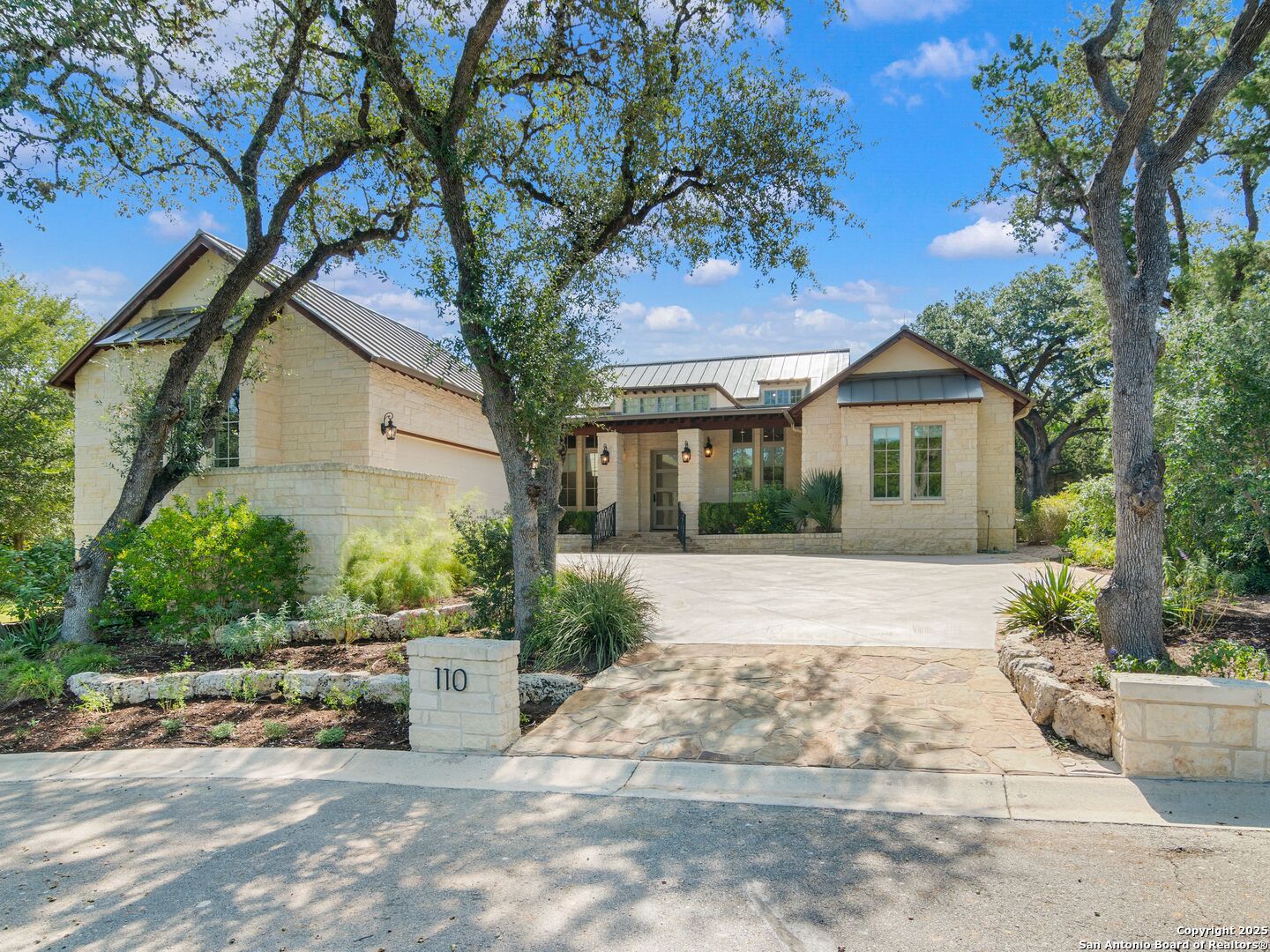 110 Manorbrook