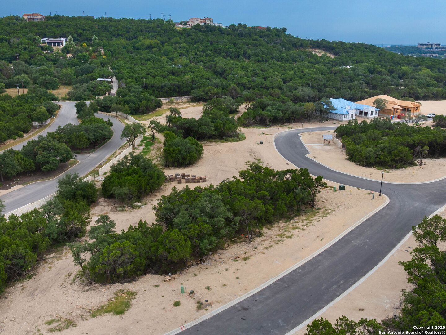 21342 Treetop Terrace