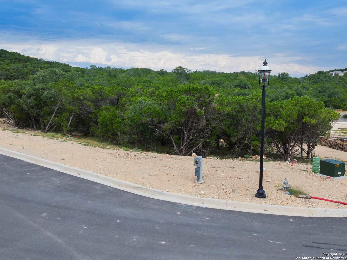 21342 Treetop Terrace