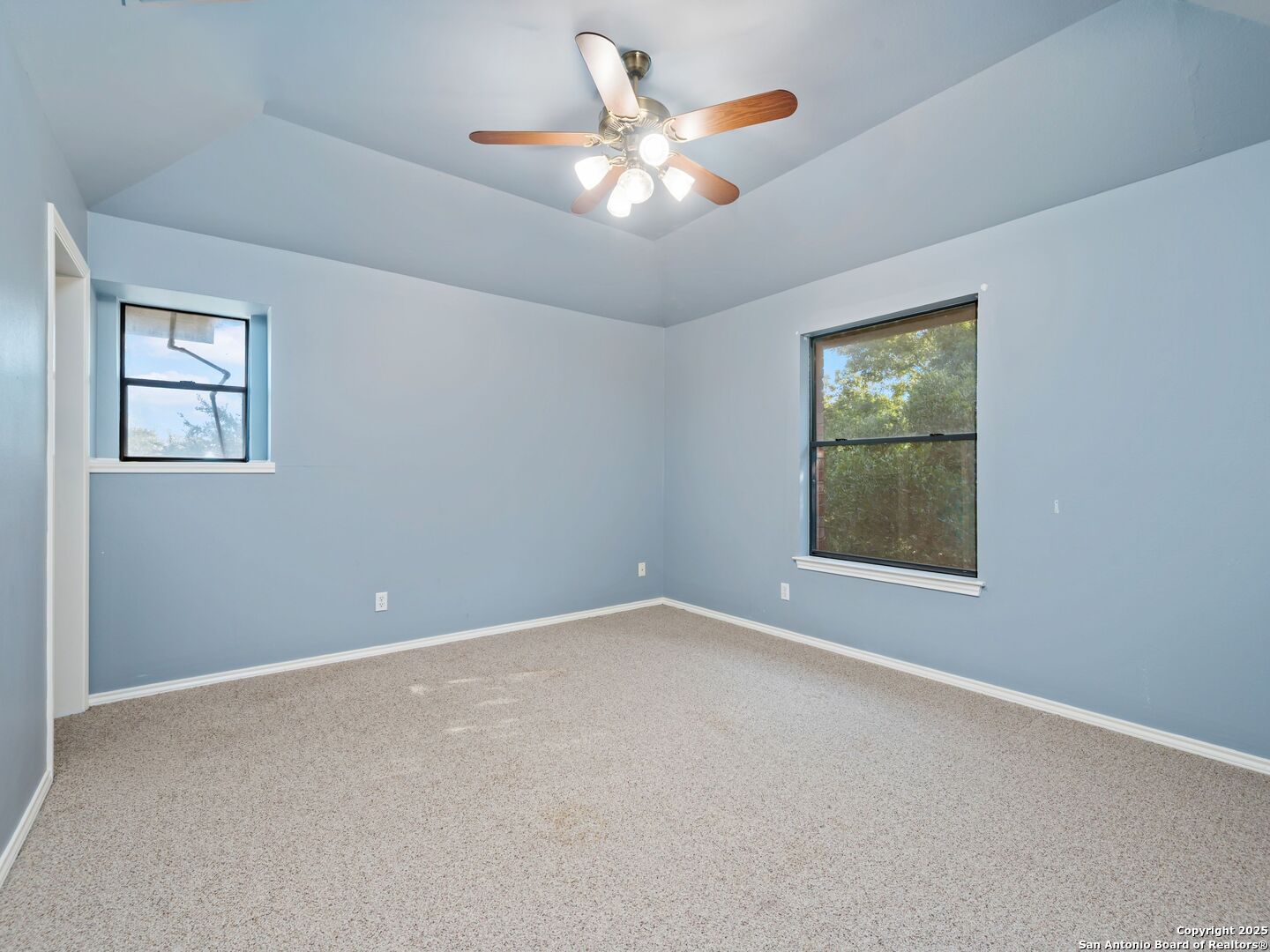 332 Towne Vue