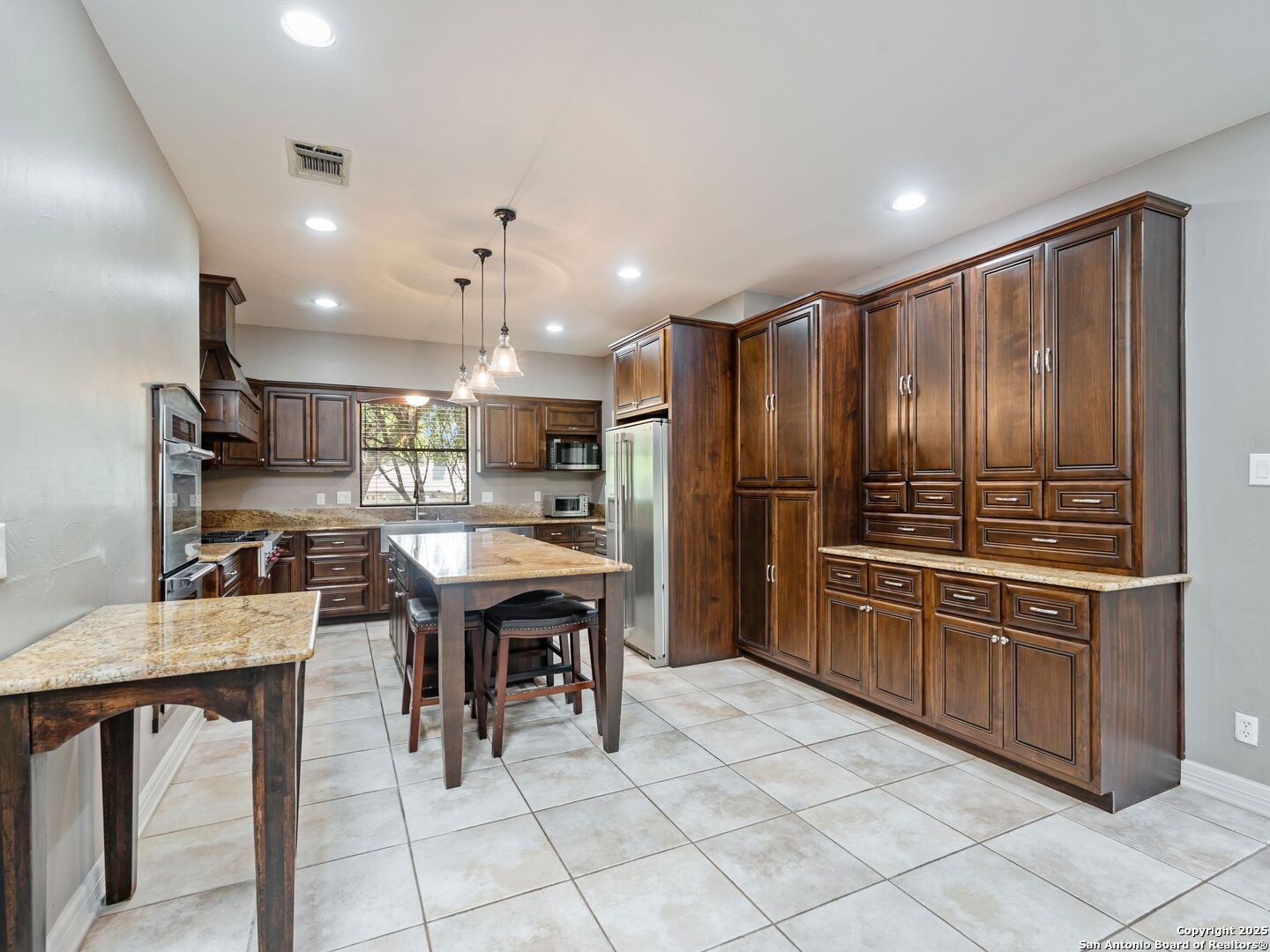 332 Towne Vue