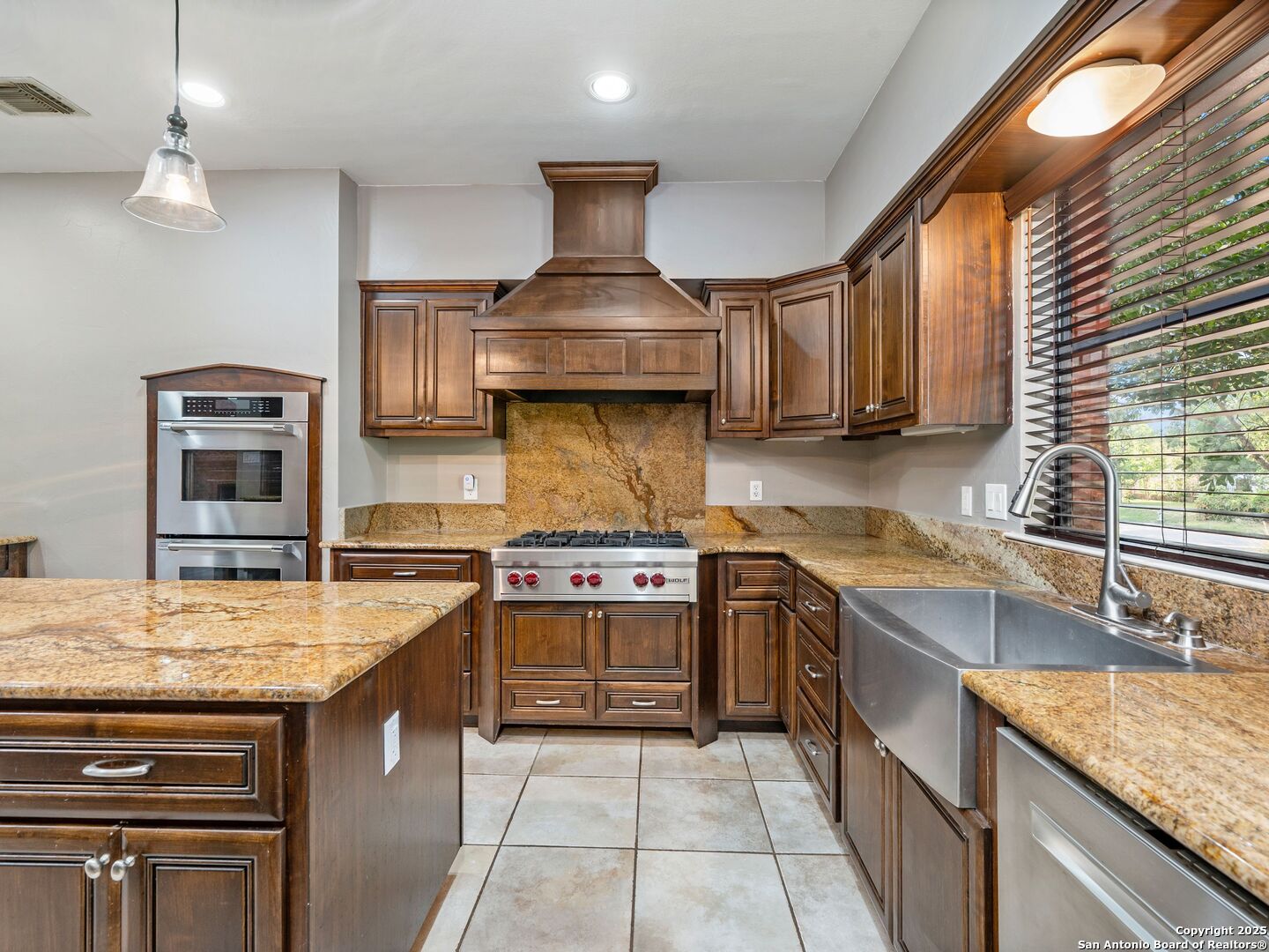 332 Towne Vue