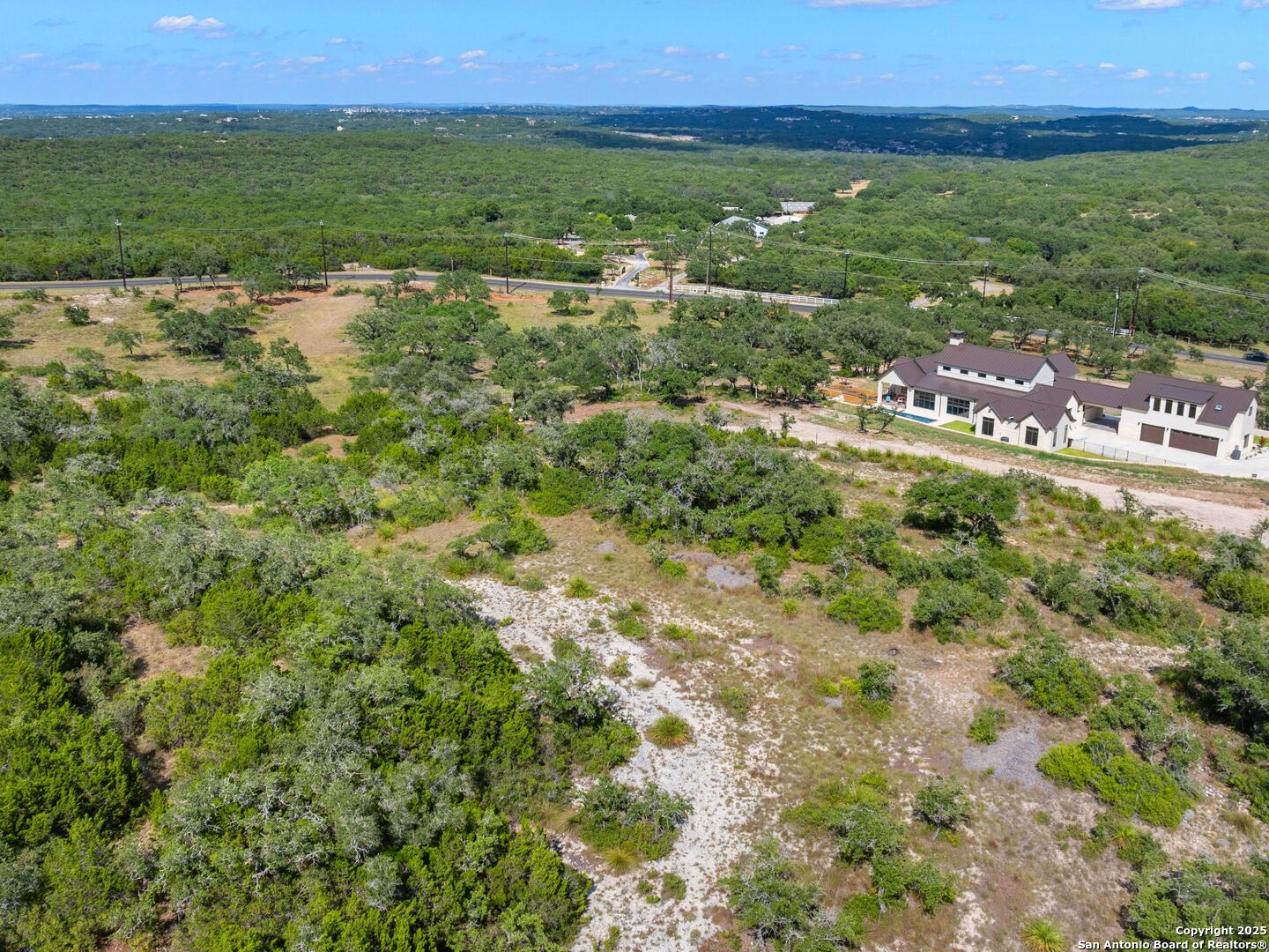 27016 Toutant Beauregard