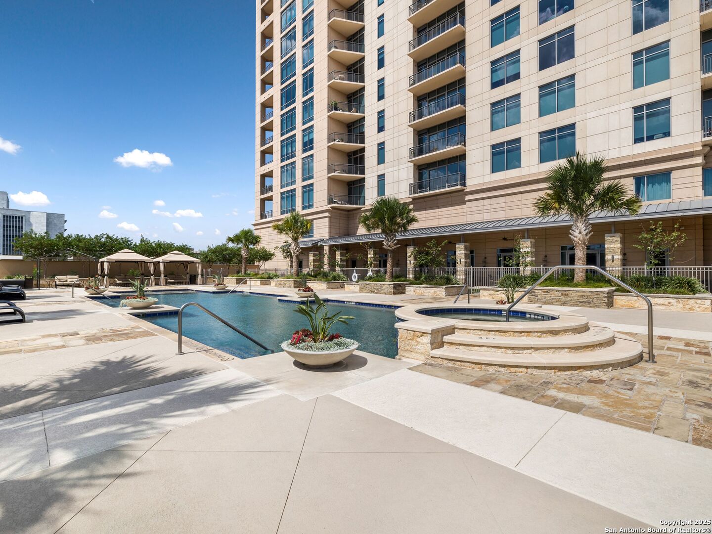 4242 Broadway APT 2002