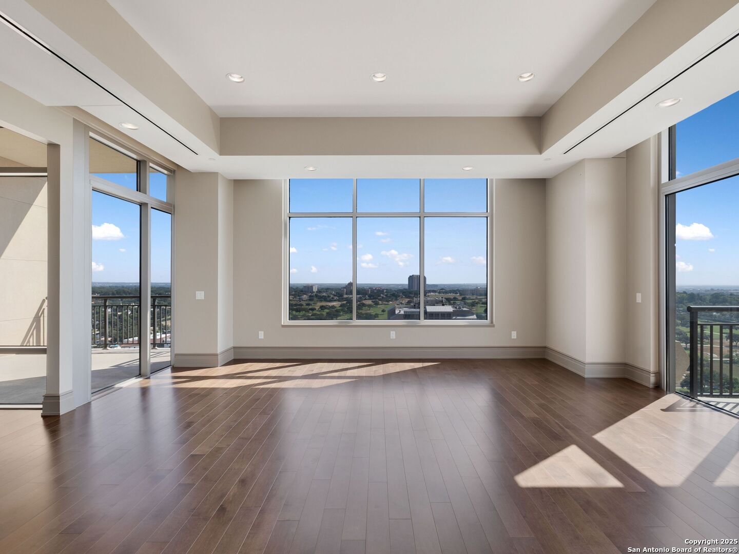 4242 Broadway APT 2002