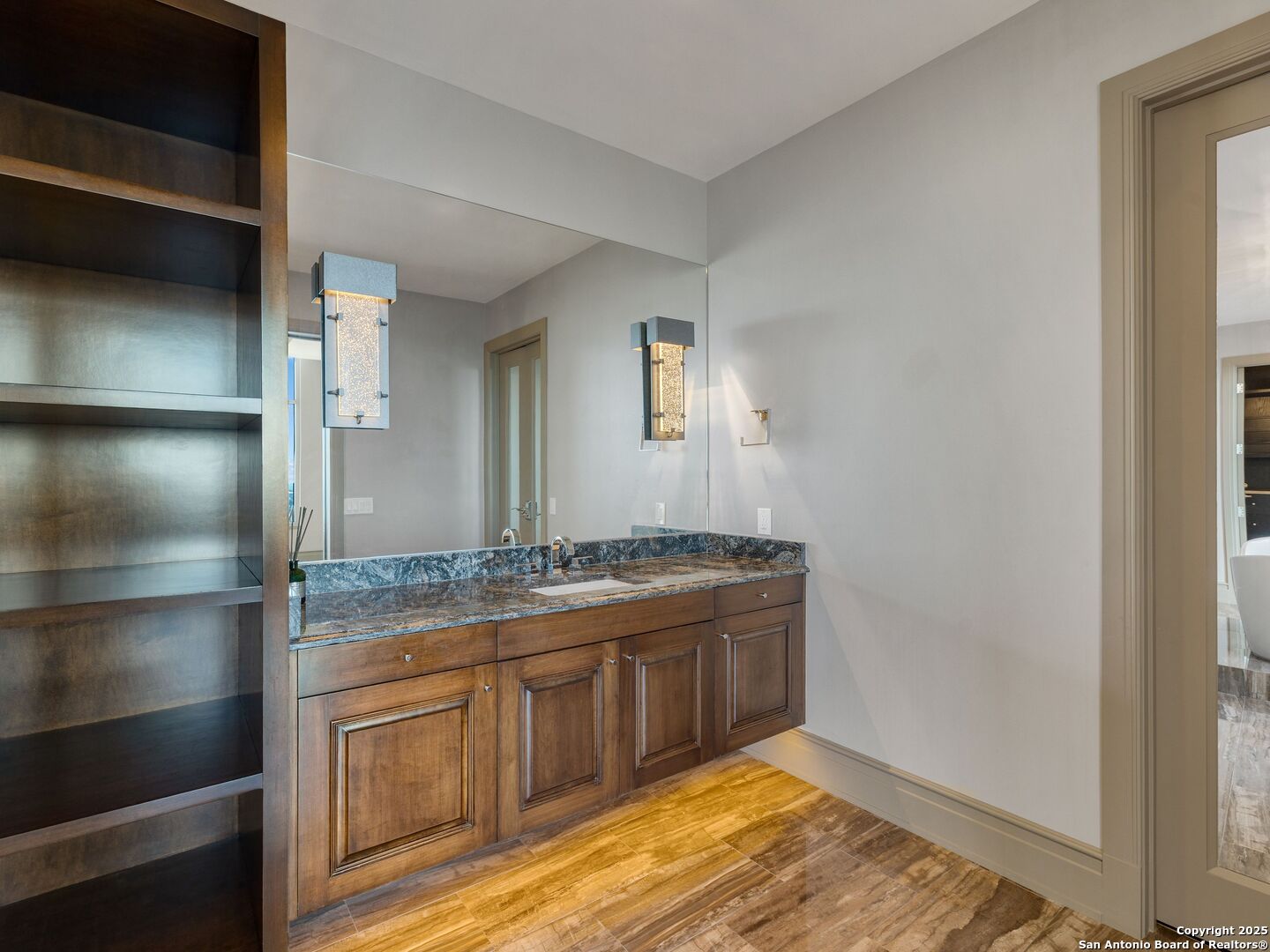 4242 Broadway APT 2002