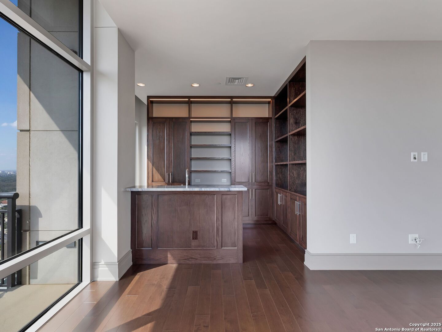 4242 Broadway APT 2002