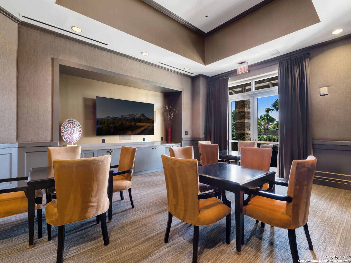 4242 Broadway APT 2002