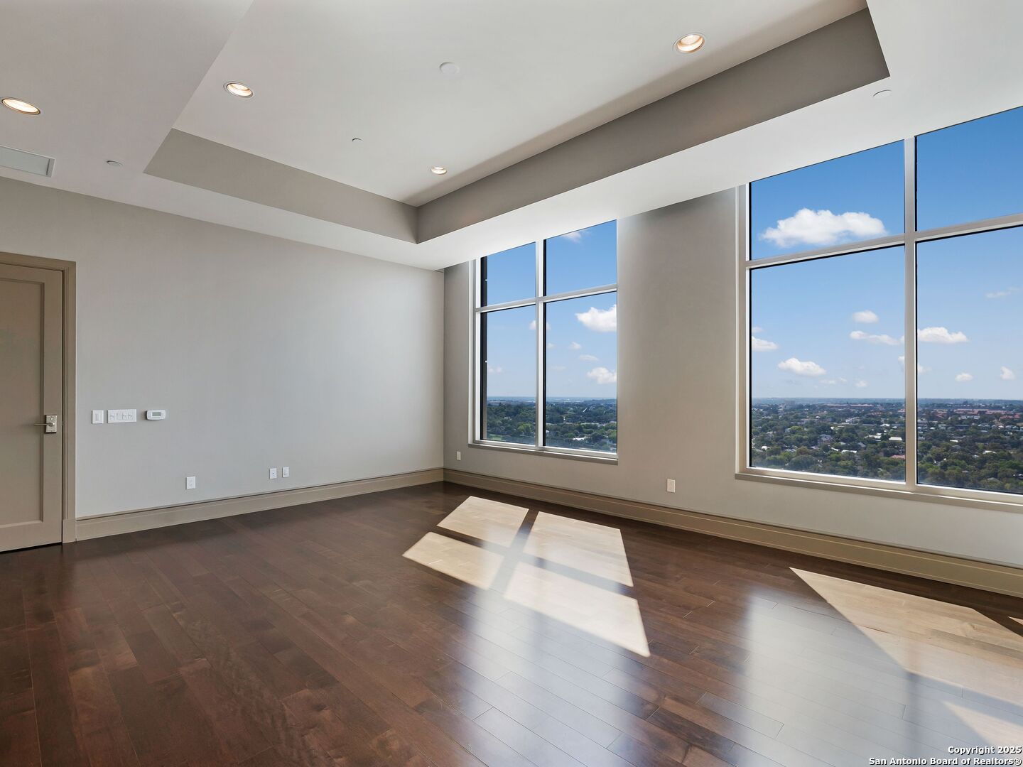 4242 Broadway APT 2002