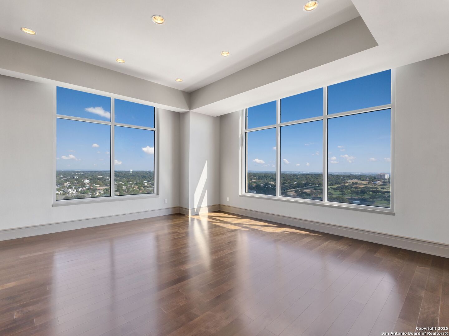 4242 Broadway APT 2002