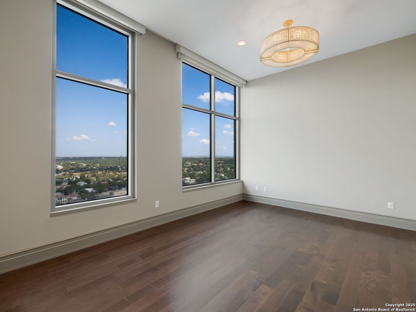 4242 Broadway APT 2002