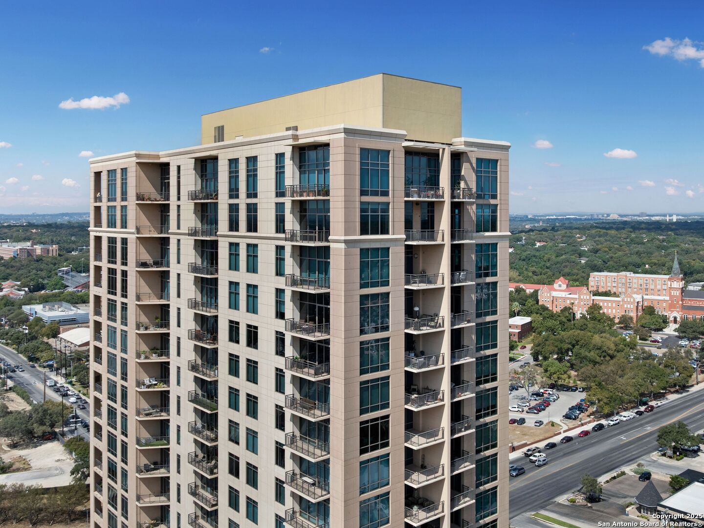 4242 Broadway APT 2002