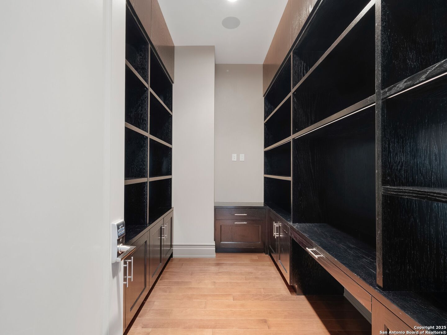 4242 Broadway APT 2002