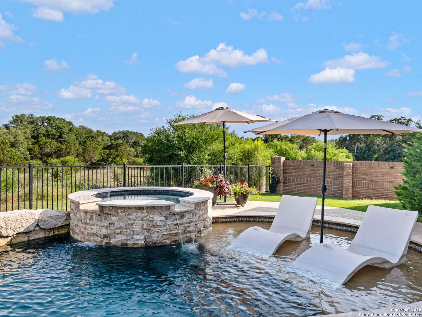 7054 Cantera Manor