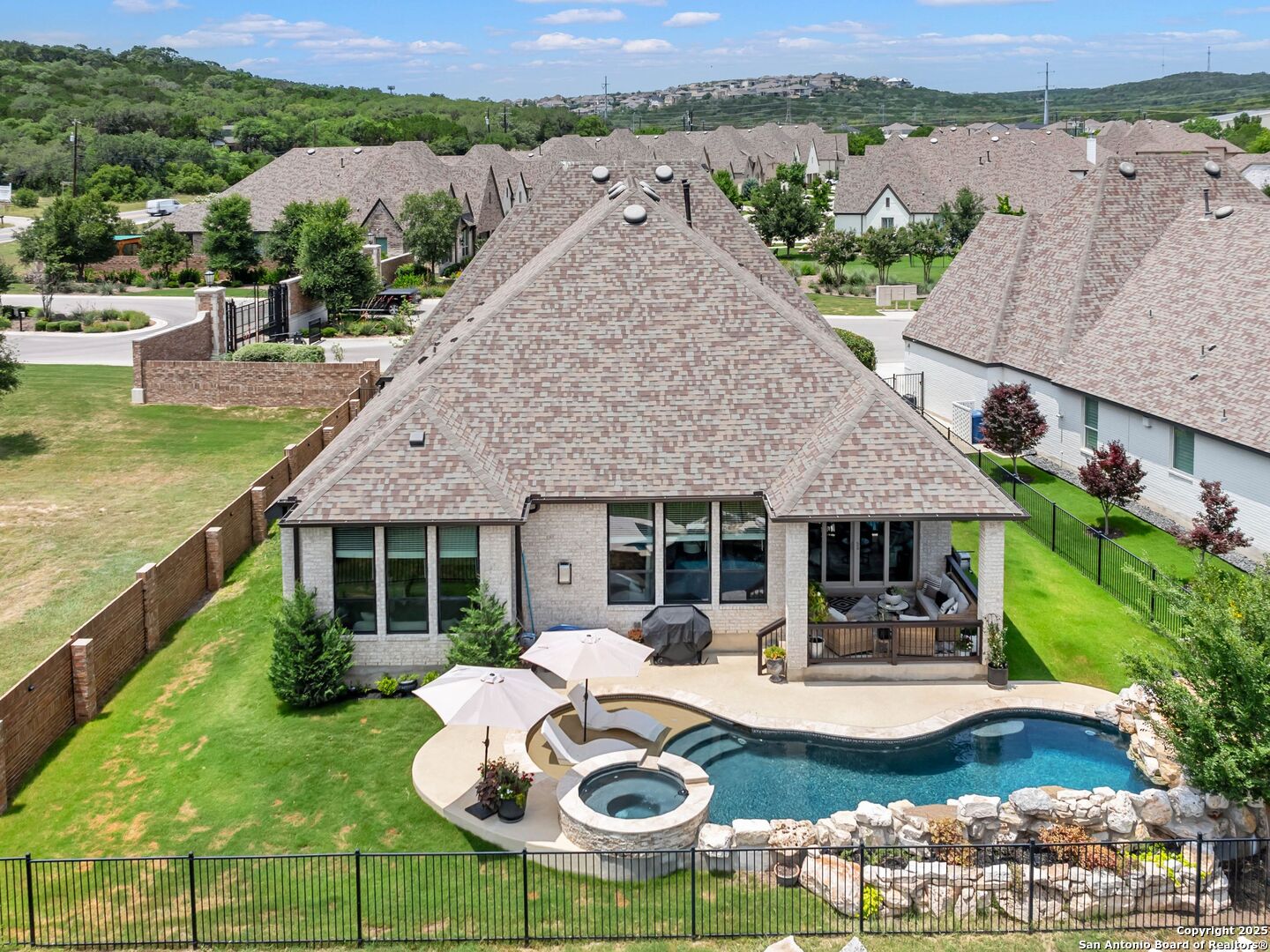 7054 Cantera Manor
