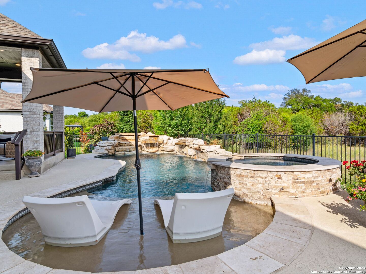 7054 Cantera Manor