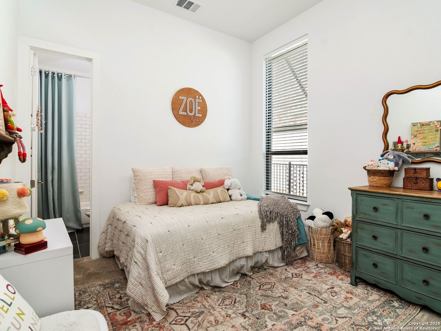 7054 Cantera Manor