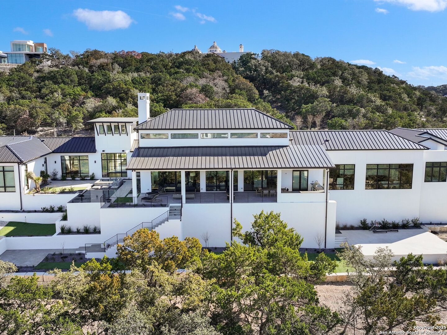 21511 Privada Avila