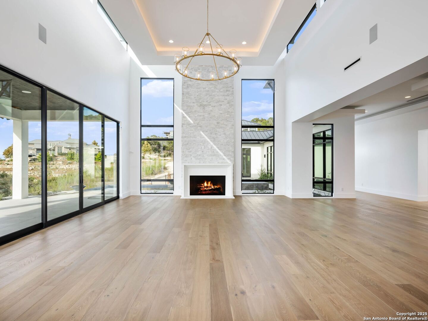 21511 Privada Avila