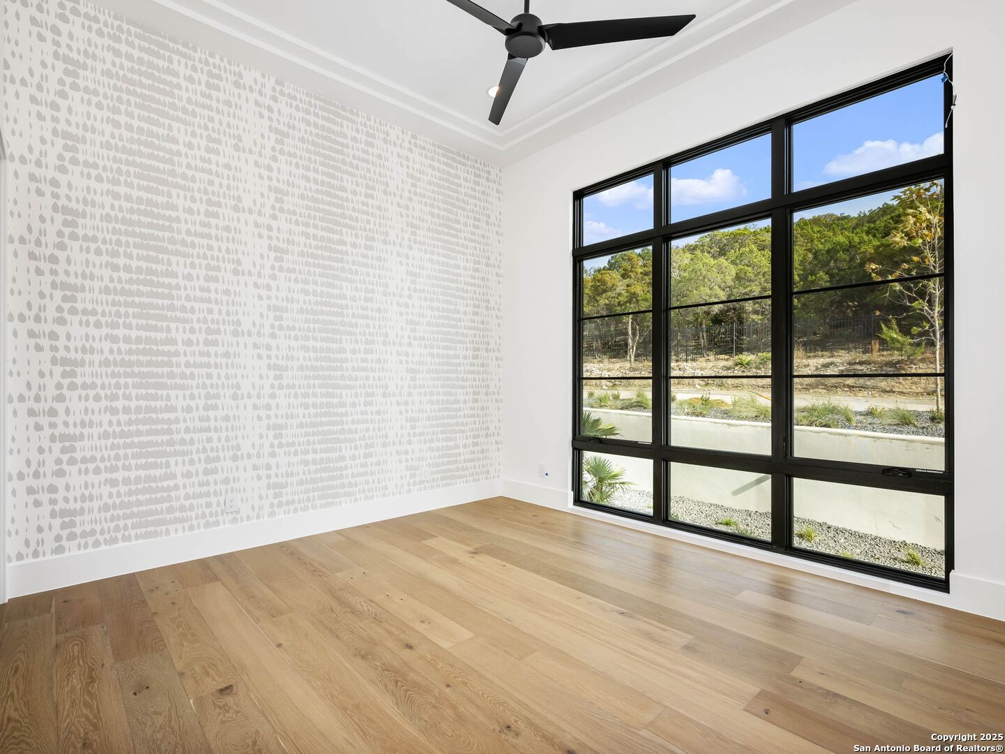 21511 Privada Avila