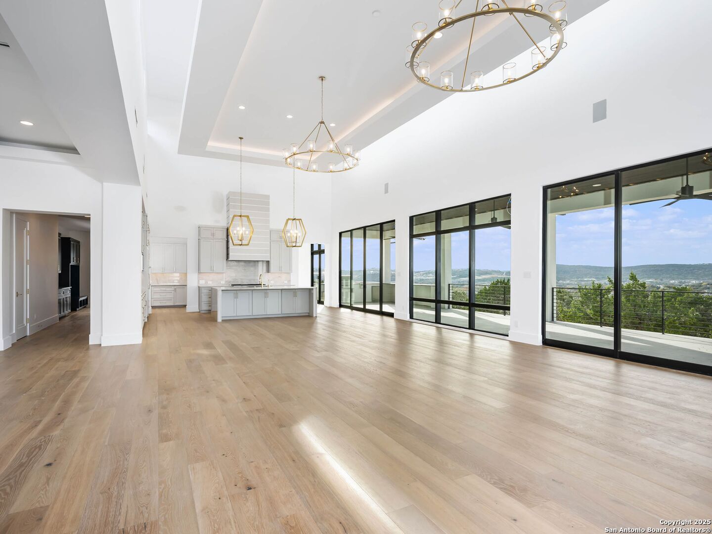 21511 Privada Avila