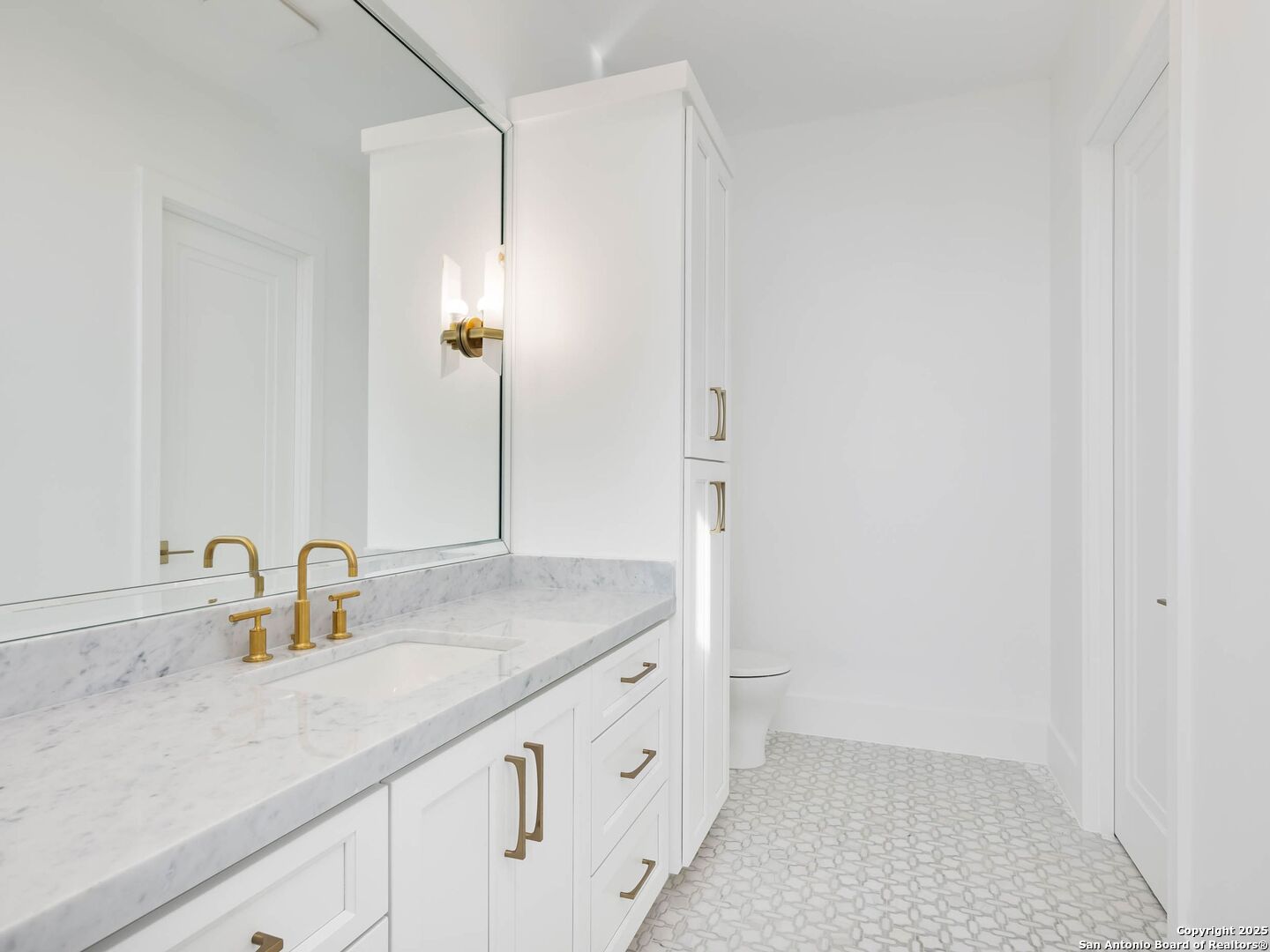 21511 Privada Avila