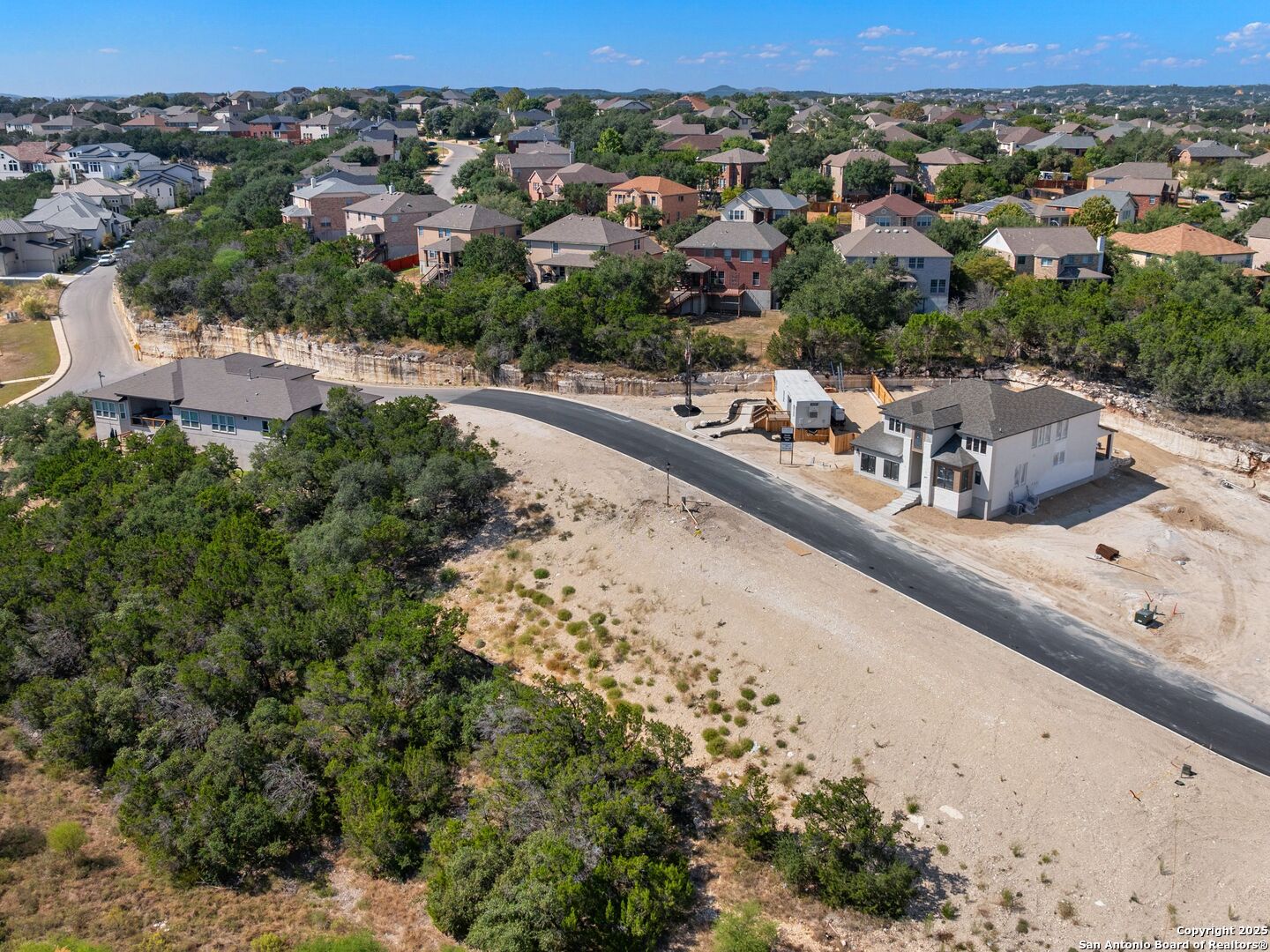 22022 Rustic Hollow