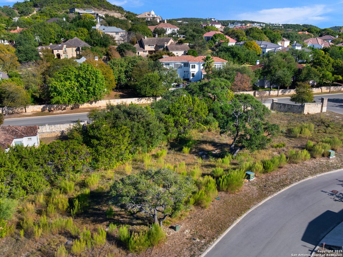 11 DOMINION MEADOWS