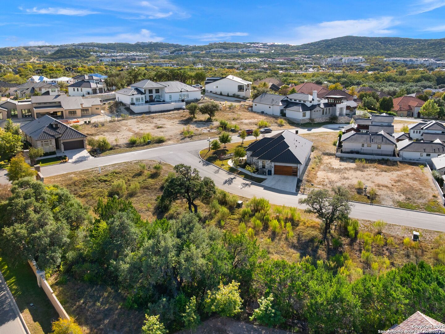 11 DOMINION MEADOWS