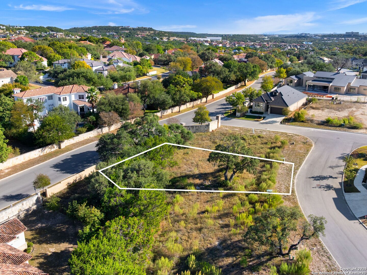 11 DOMINION MEADOWS