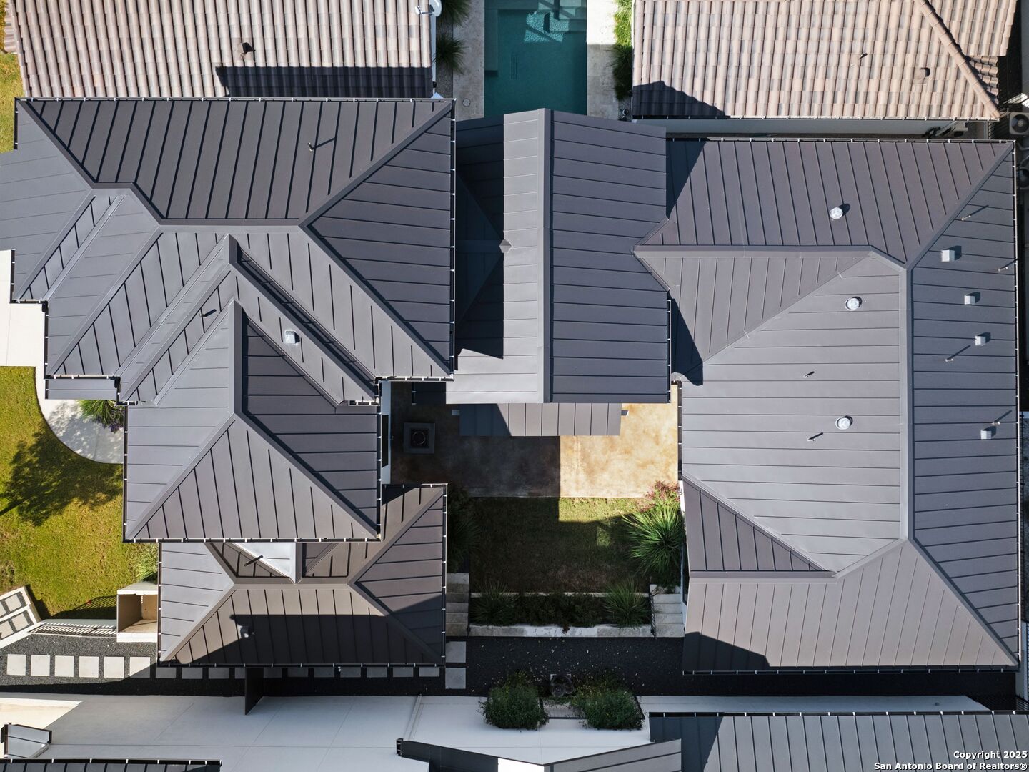 35 Dominion Heights