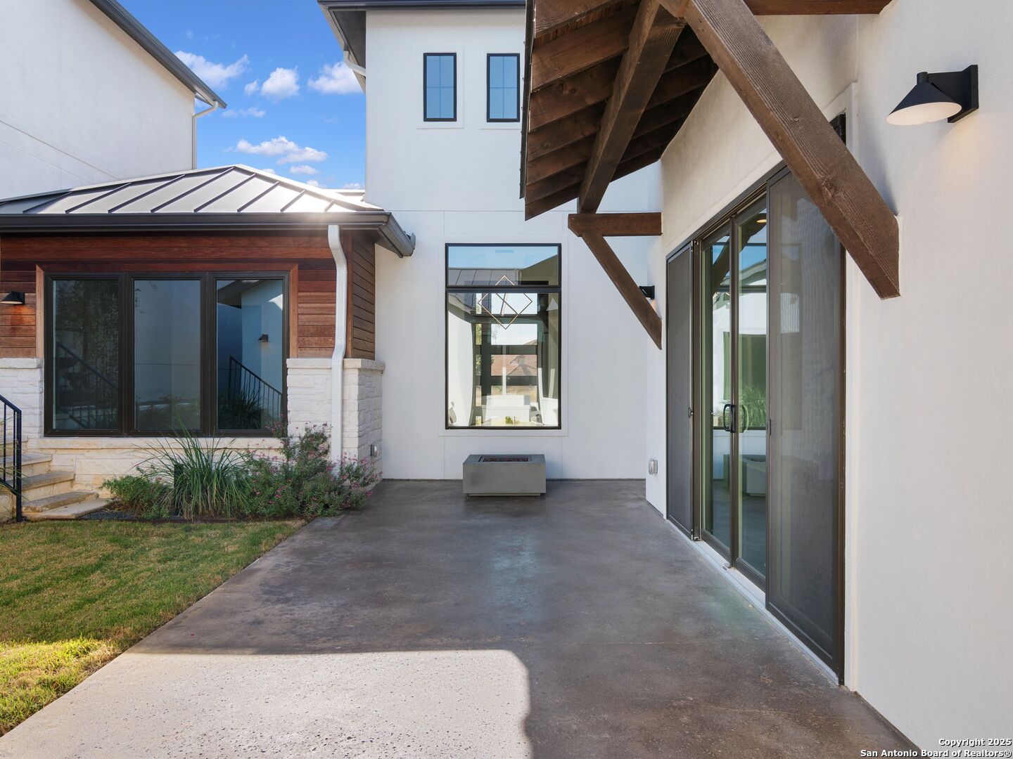 35 Dominion Heights
