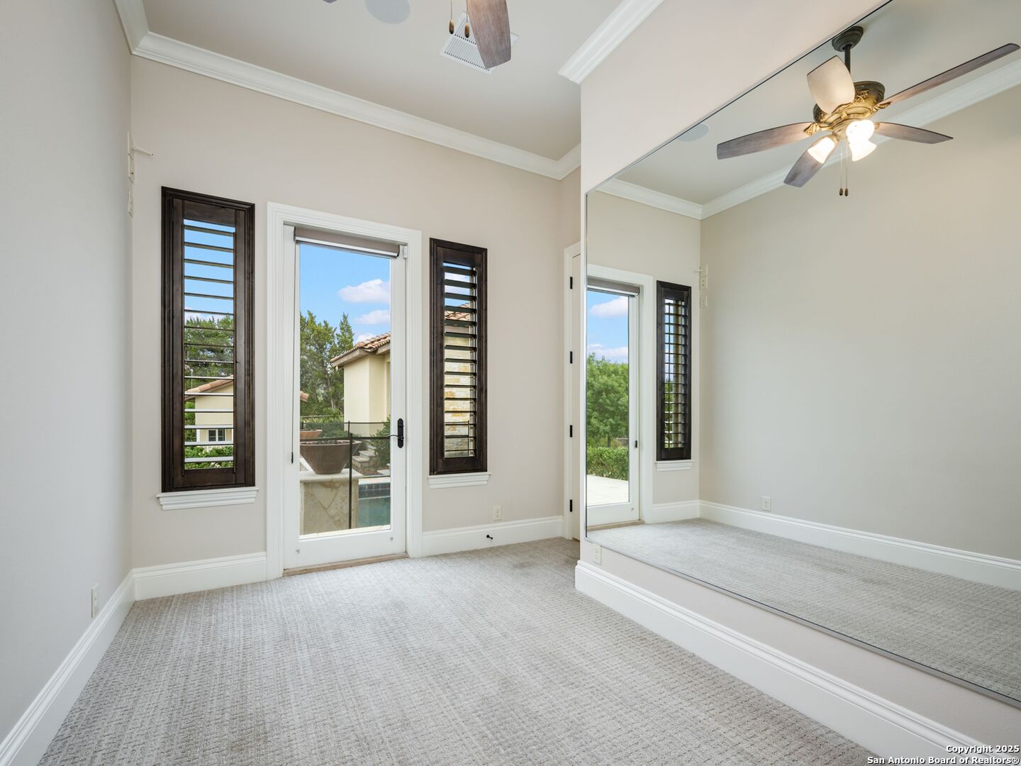 211 Wellesley Landing