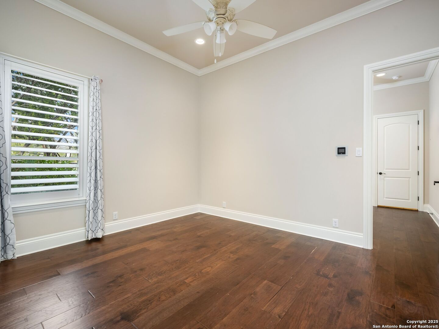 211 Wellesley Landing