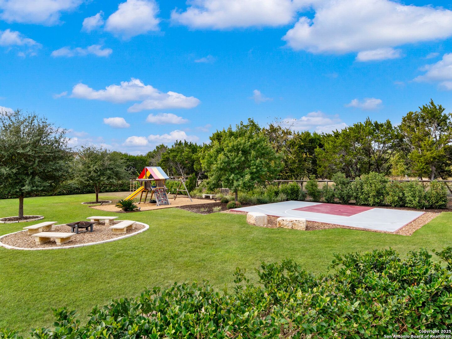 211 Wellesley Landing