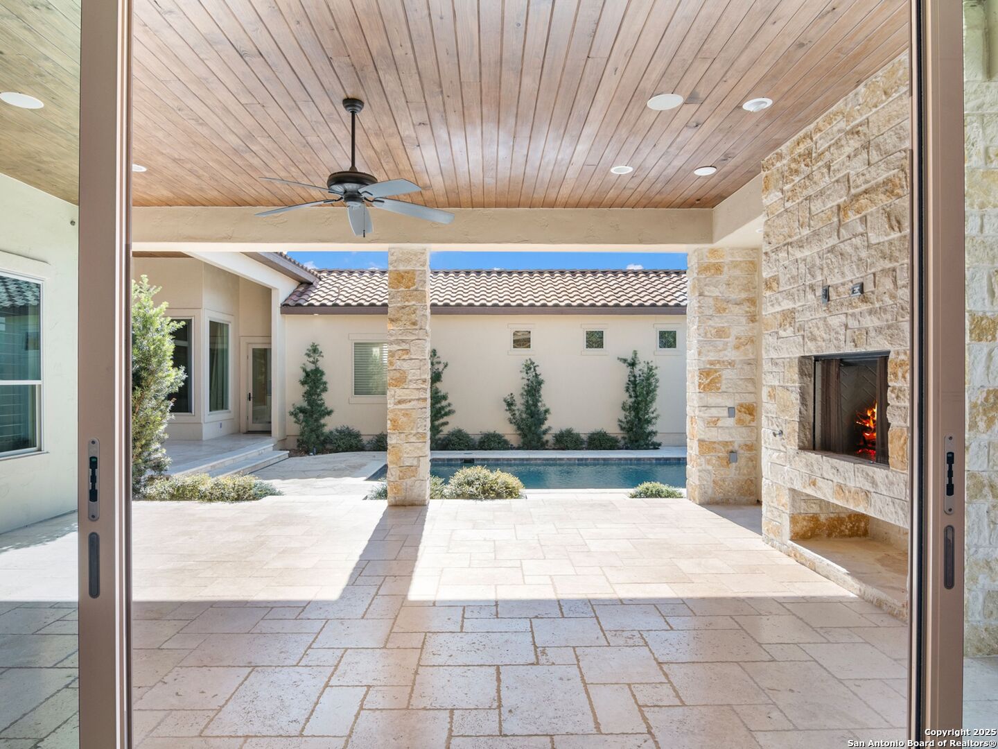 211 Wellesley Landing