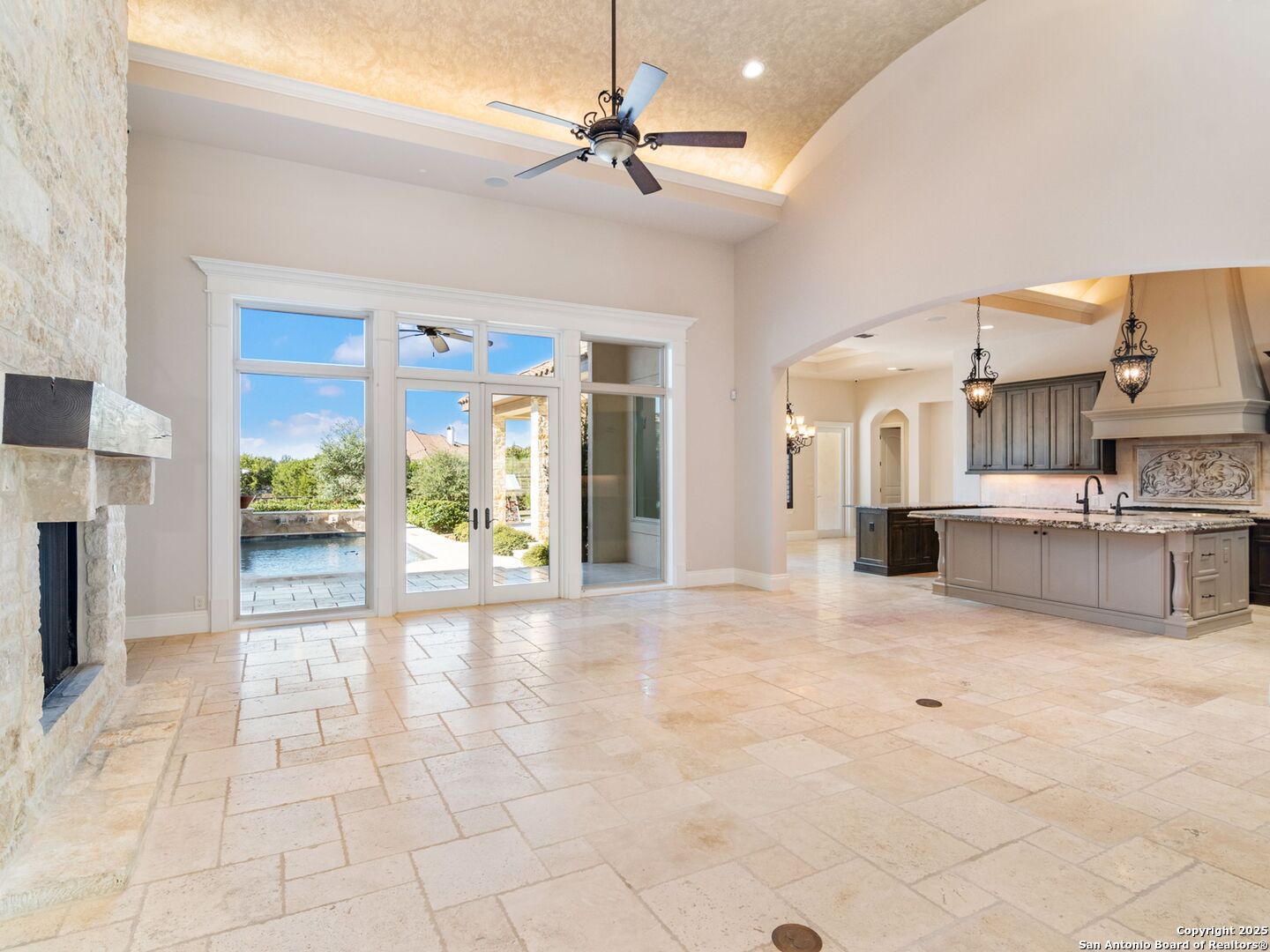 211 Wellesley Landing