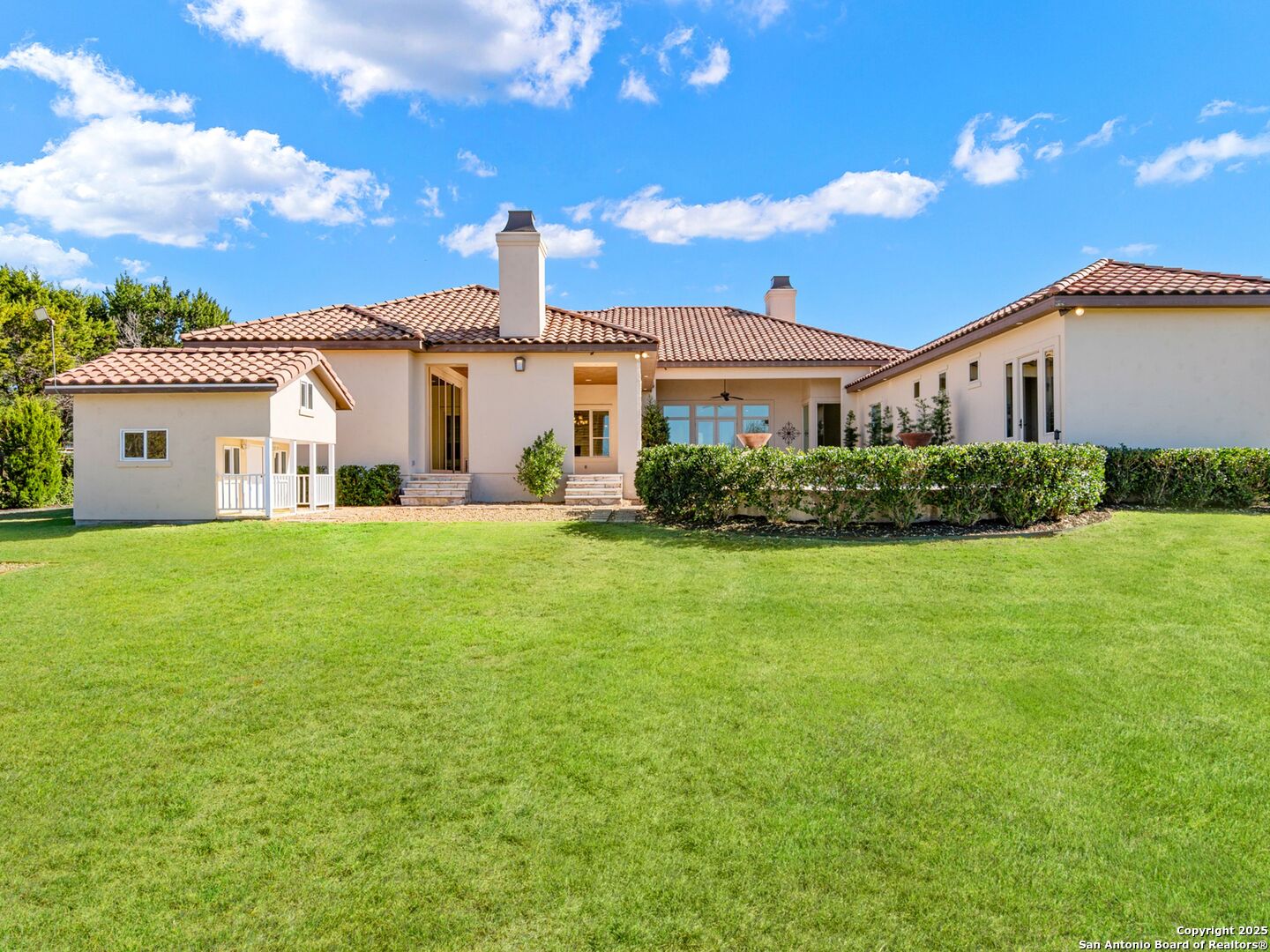 211 Wellesley Landing