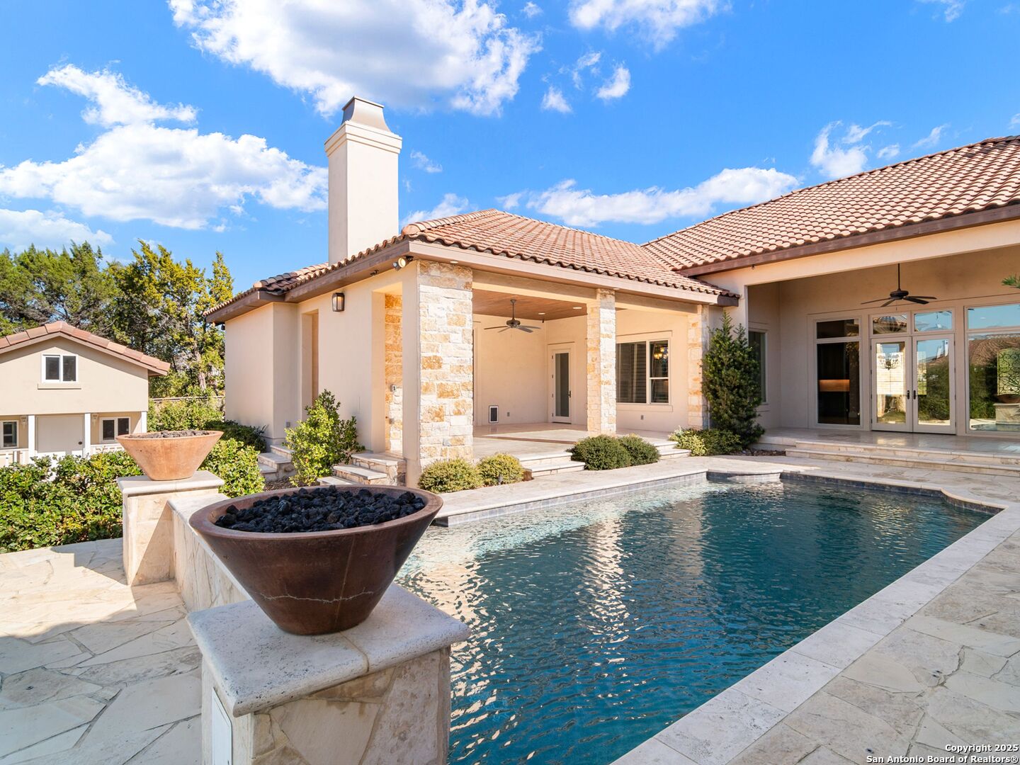 211 Wellesley Landing